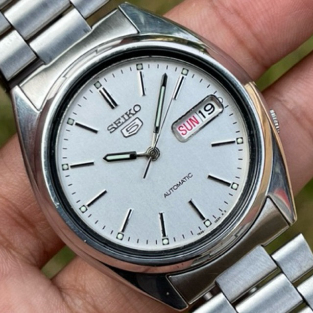 SEIKO 5 SNXF01K1 AUTOMATIC SILVER DIAL