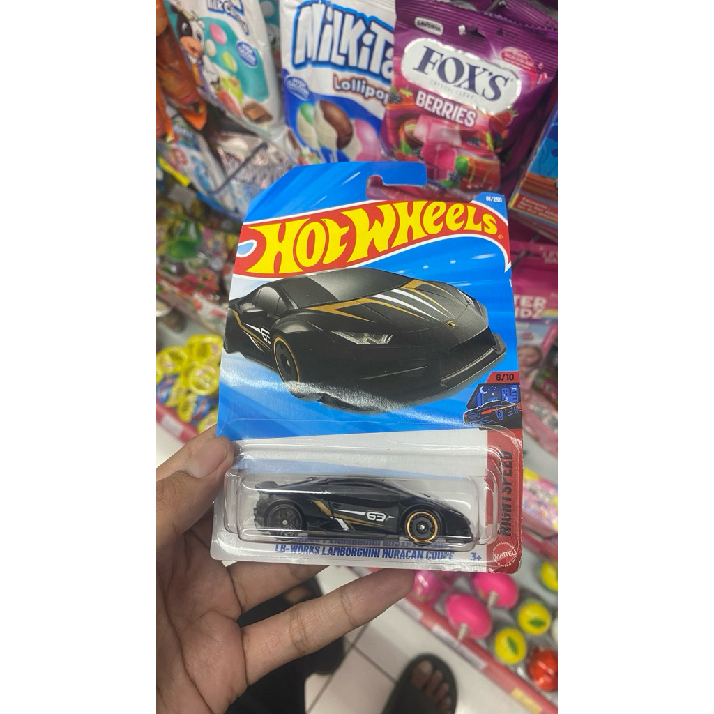 HOTWHEELS LBWK LAMBORGHINI
