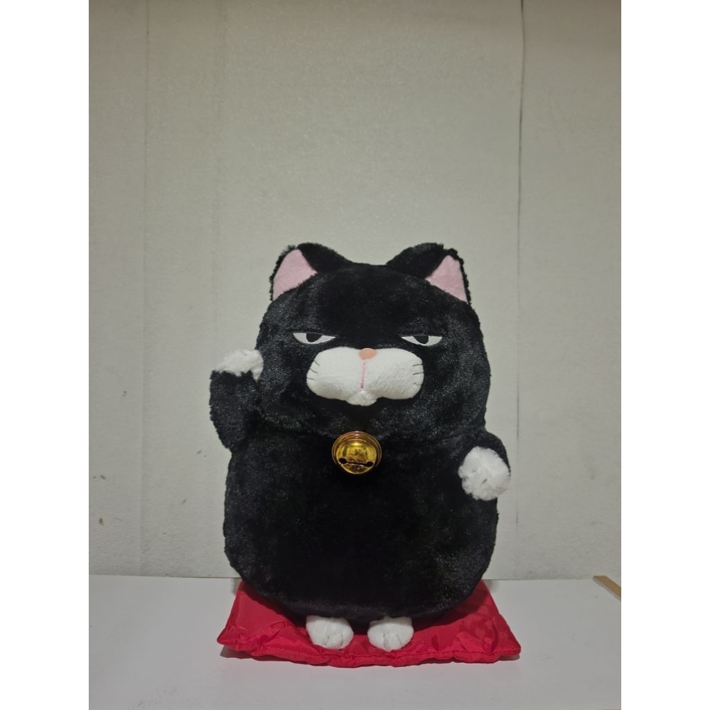 Boneka Karakter Kucing Hoki Amuse / Neko Amuse