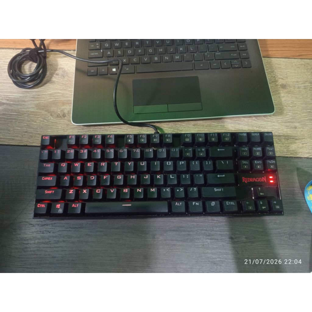 Redragon K552 Kumara Mechanical Gaming Keyboard Tenkeyless RGB Black/White