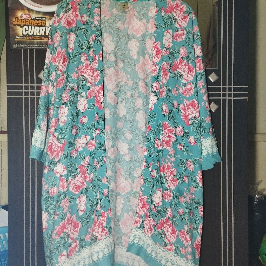OUTER KATUN TOSCA BUNGA TARGET PREMIUM