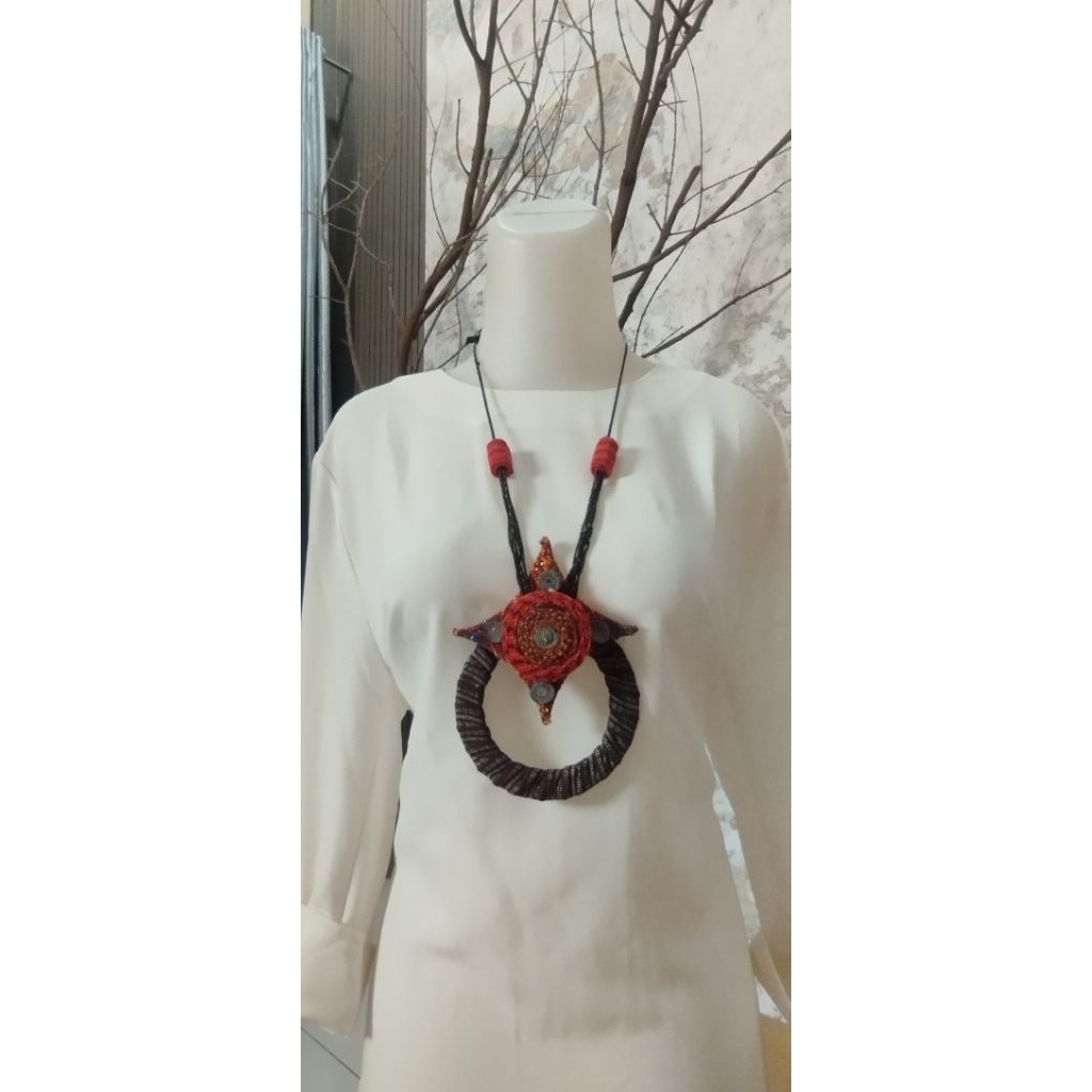 Kalung etnik ulos handmade kalung Batak kalung unik limited edition