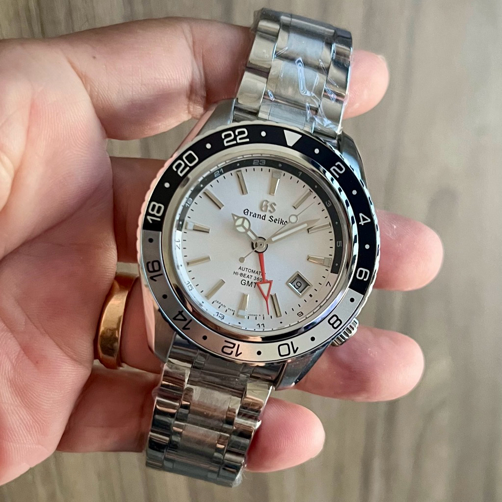 Grand Seiko GS Mod White Dial 44mm body