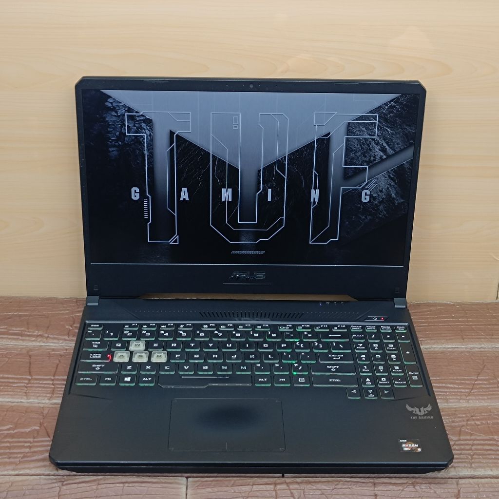 Laptop ASUS TUF GAMING FX505DY AMD RYZEN 5-3550H RAM 8GB SSD 256GB RX 560X RGB