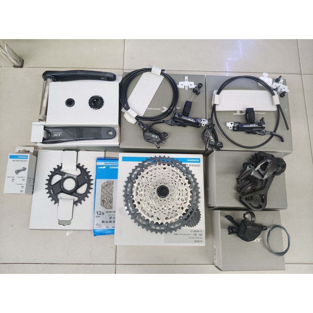 Grupset / Groupset shimano XT M8200 12speed 4piston