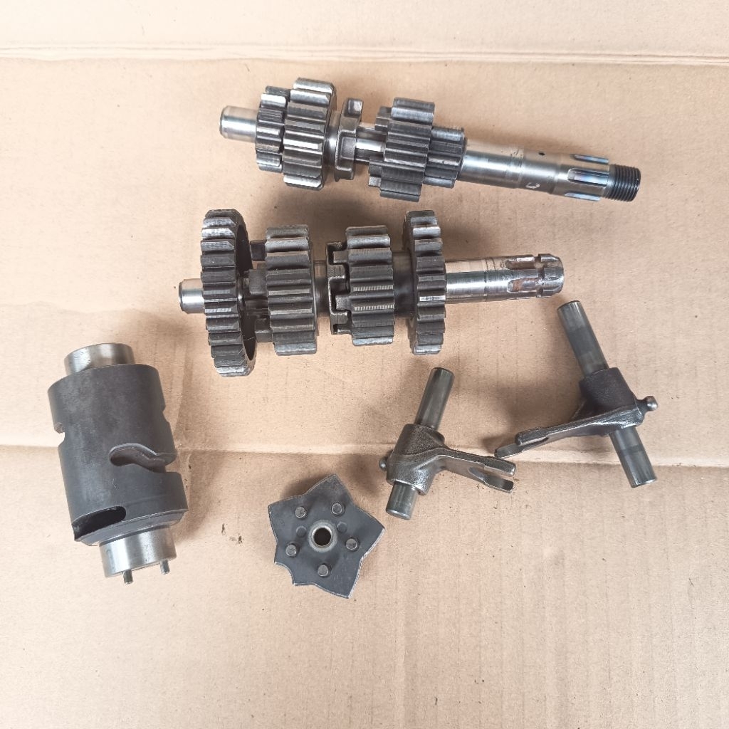 Gearbox Gear Gigi Rasio Transmisi Suzuki Shogun 125 Axelo FL NR RR ROBOT Kopling Manual Original cop