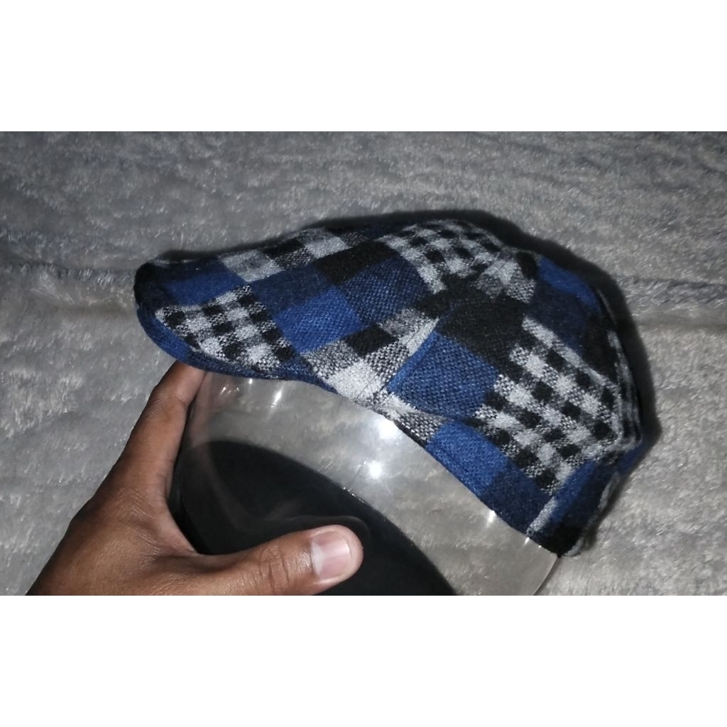 Topi Flatcap Motif Flanel Kotak kotak Biru size 57 - 58cm Second