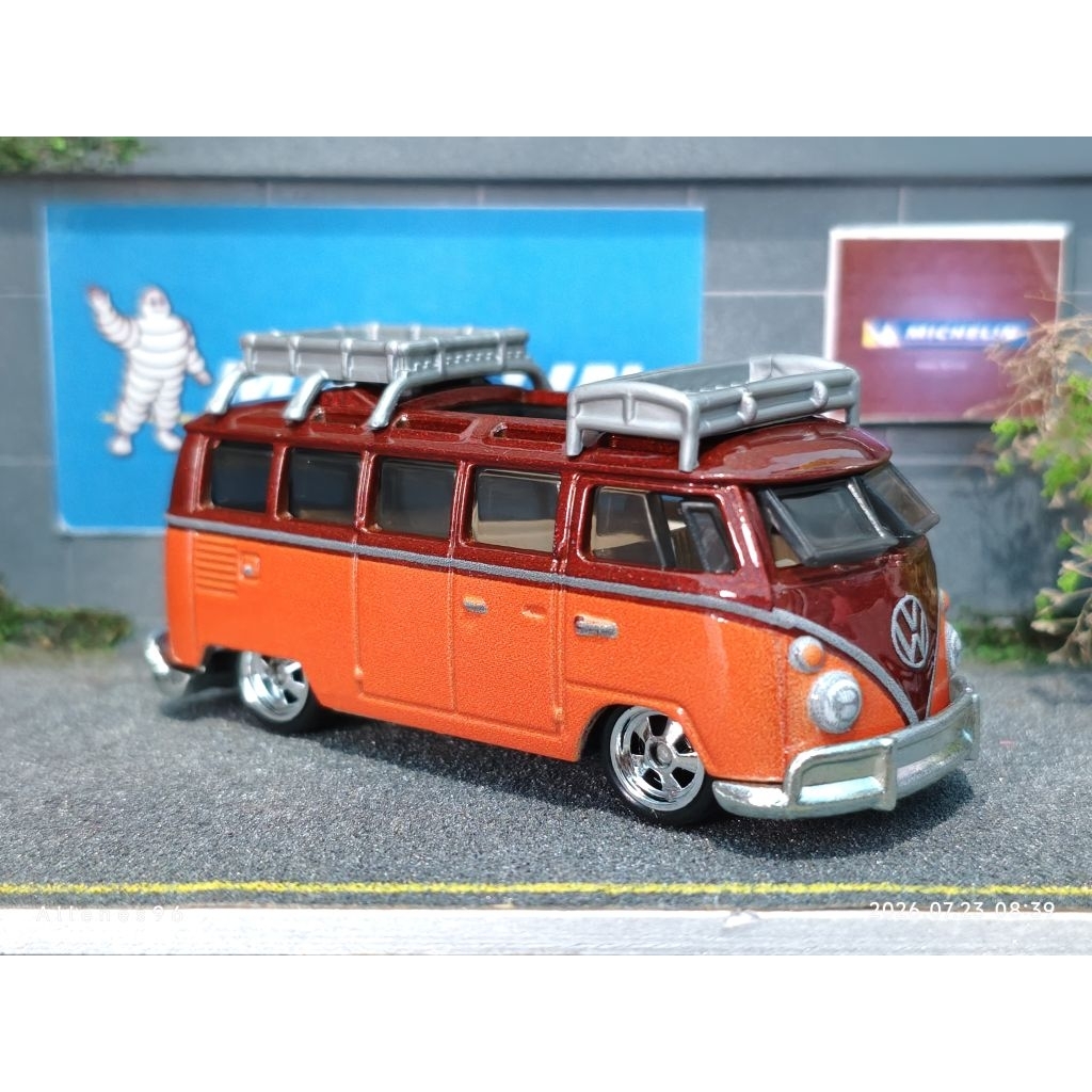Hot Wheels Premium Boulevard Volkswagen VW Samba Bus