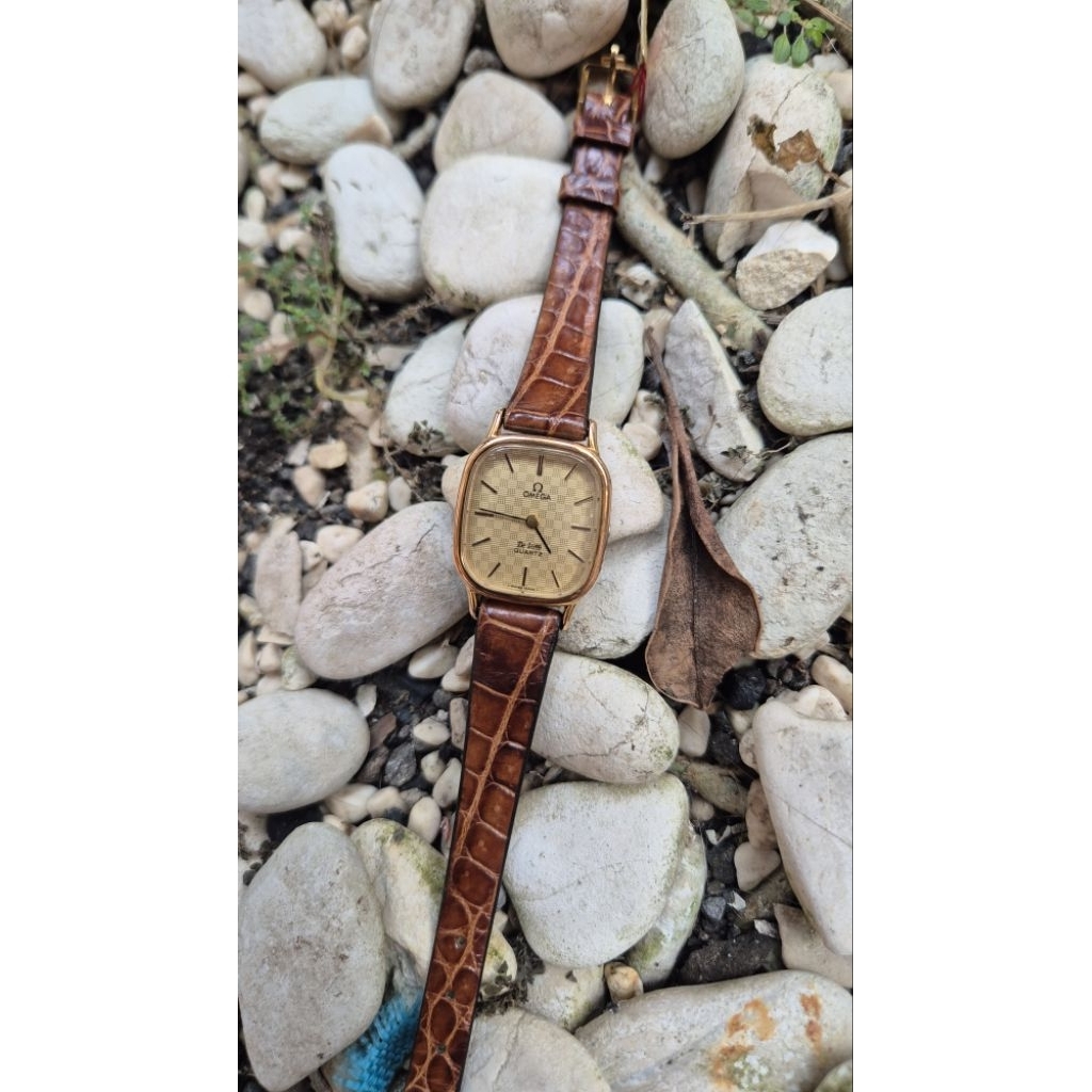 Omega De Ville gold checkerboard dial
Vintage Ladies Watch