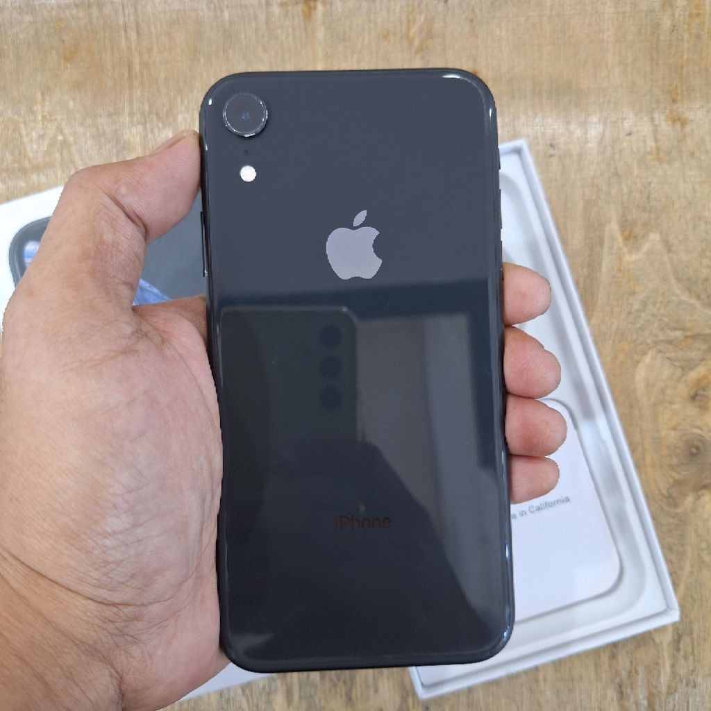 Iphone XR Black 128 GB Garansi Resmi Ibox Digimap