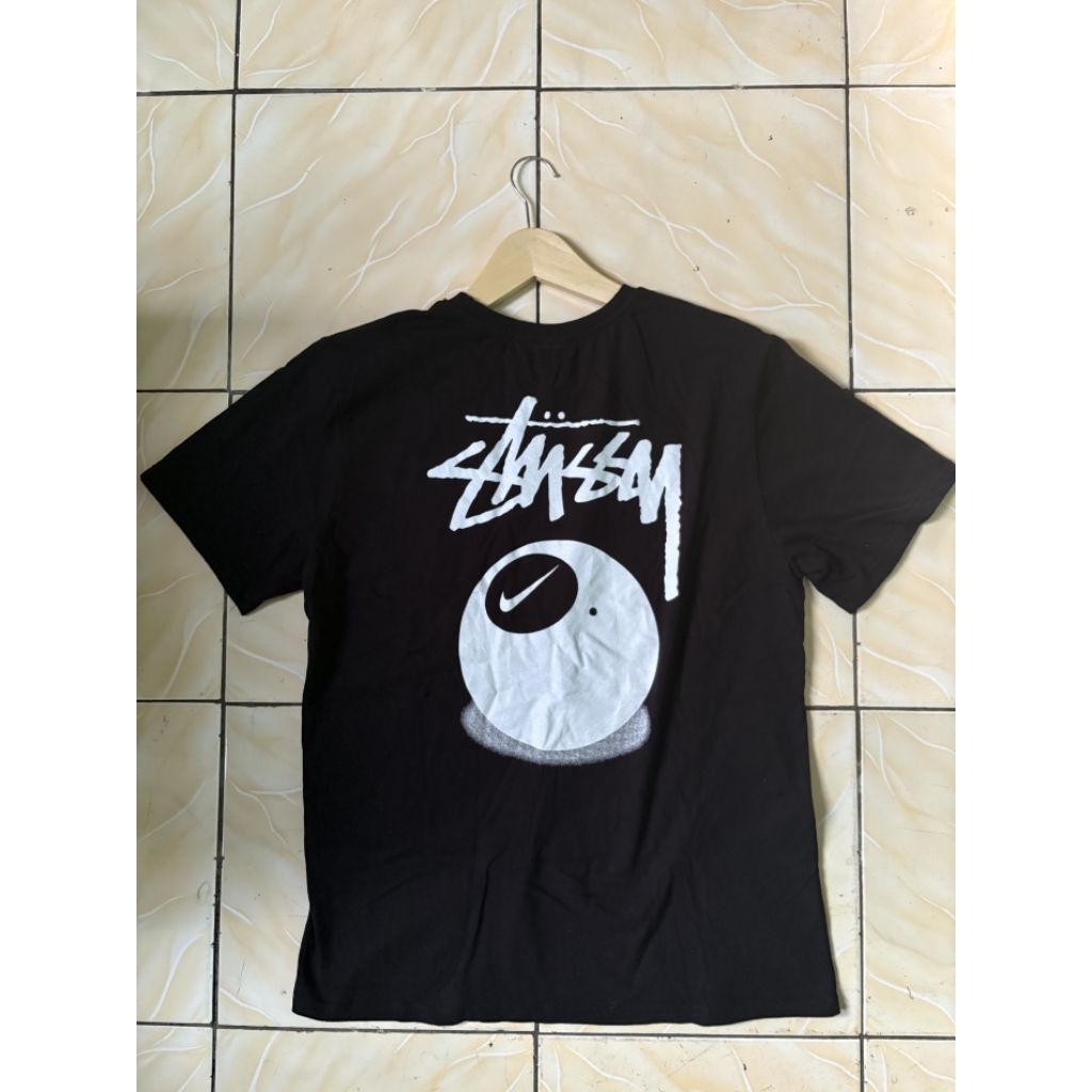 Kaos Nike x Stussy