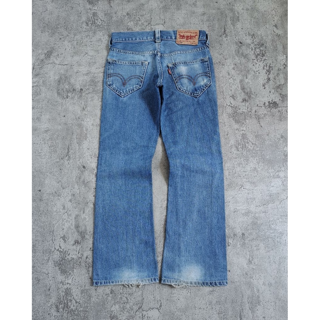 1990s Levi's Lot 907 Low Bootcut Fit