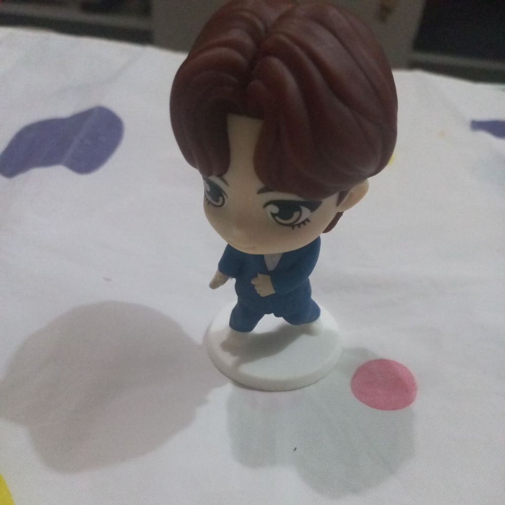 BTS TinyTAN V (Taehyung) Happy Meal TinyTAN McDonald's original preloved bekas