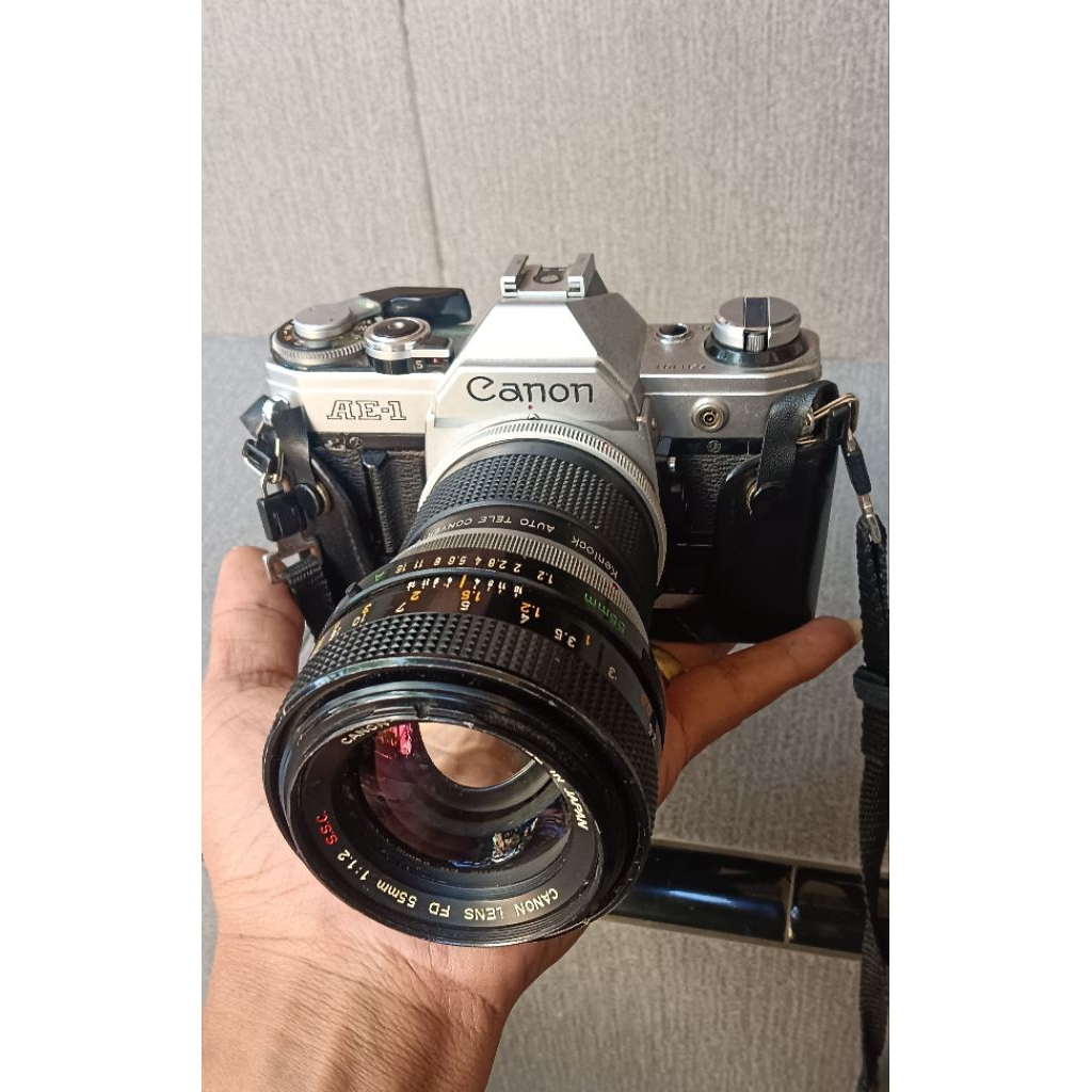CANON AE1 + FD 55MM 1:1.2