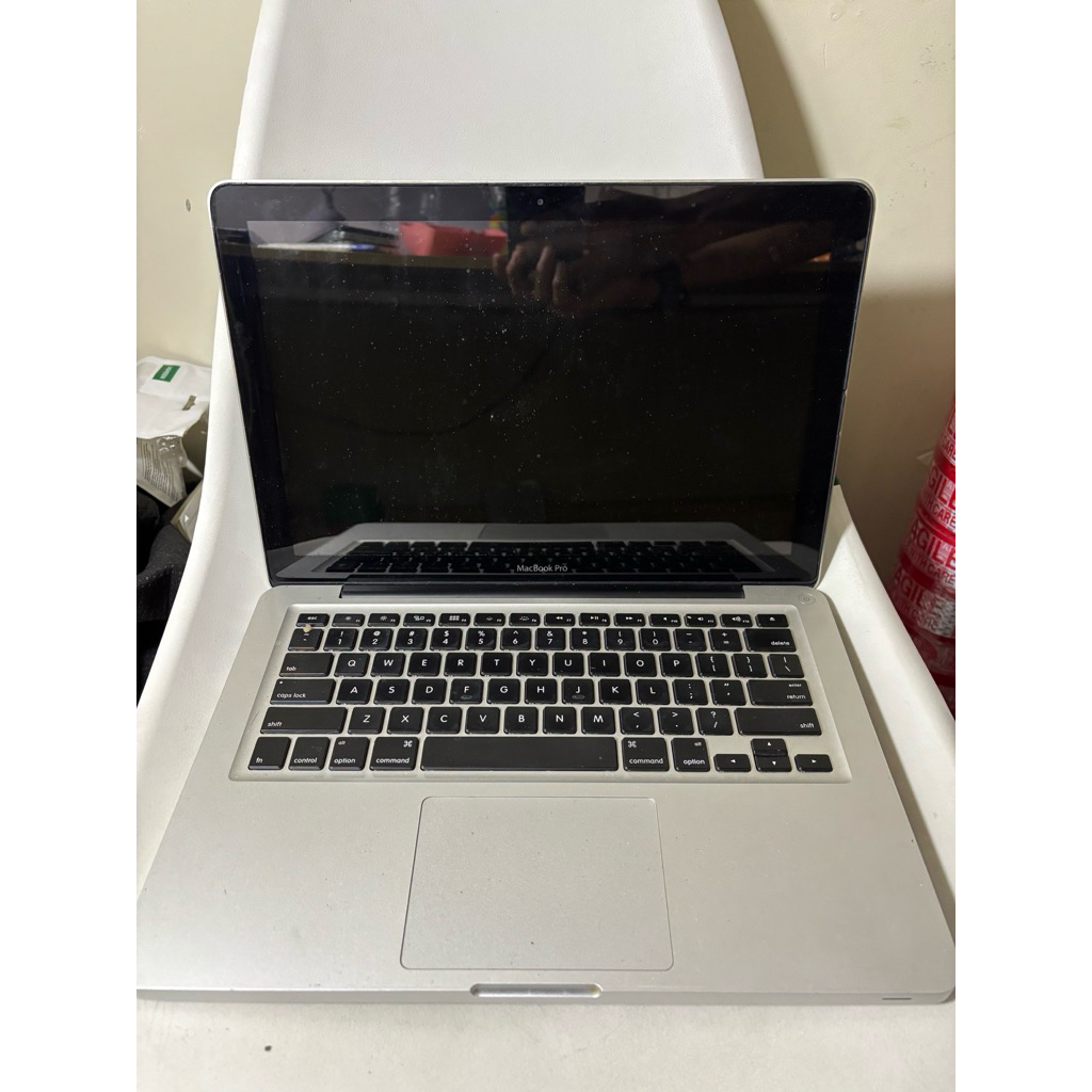 MACBOOK PRO 2010 MINUS BACA DESKRIPSI