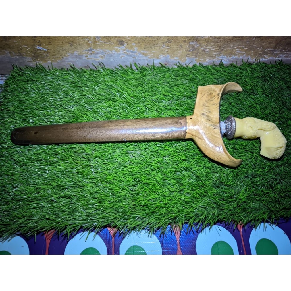 Keris tebu sineret Pusaka Tua