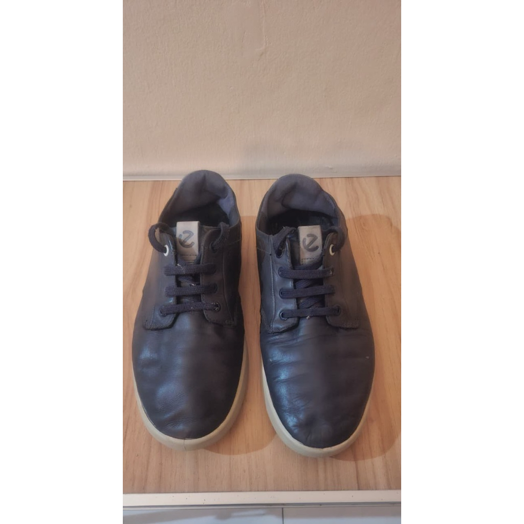 preloved sepatu pria ecco