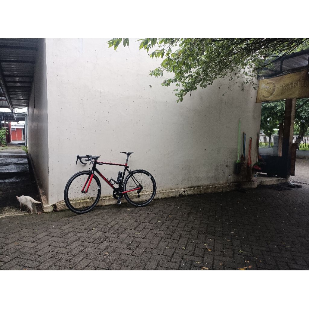 sepeda poligon stratos  3