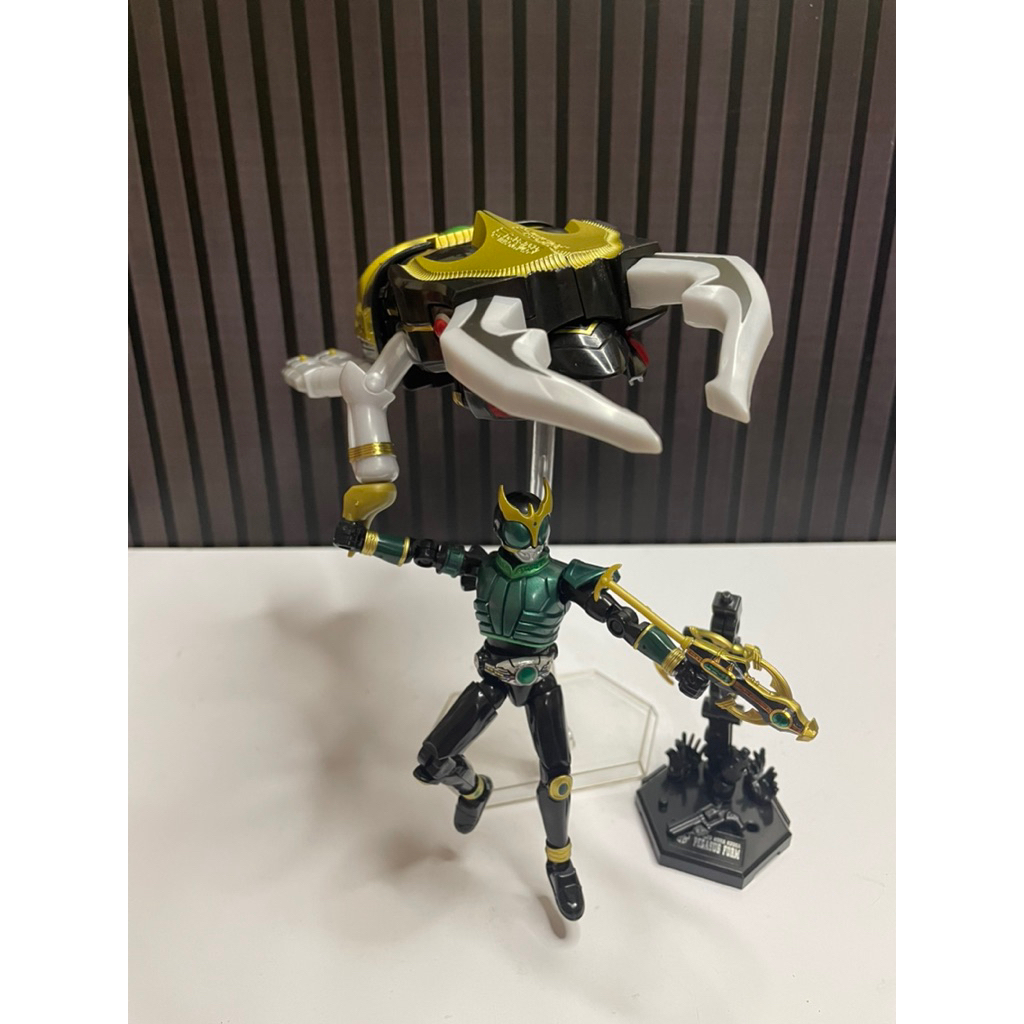 Shodo SoDo Set Kamen rider Kuuga Pegasus form with flying Gouram Original Bandai