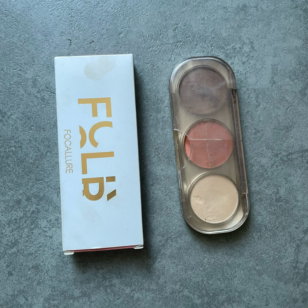 (preloved) Focallure eyeshadow contour blush highlighter makeup bekas second