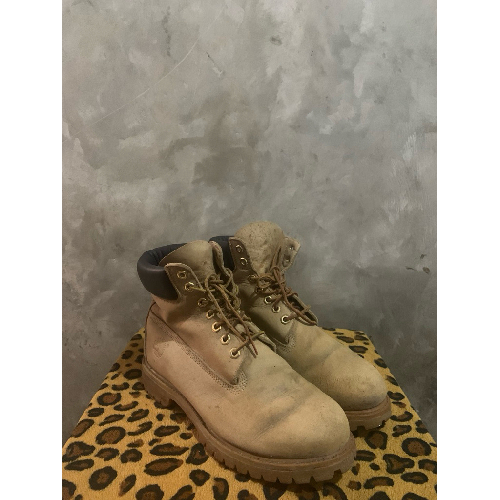 sepatu second size 44
