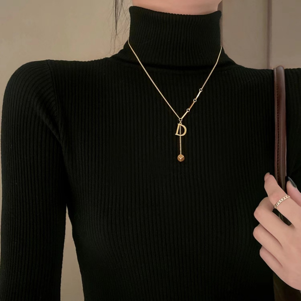 Kalung Titanium Anti Karat – Liontin Kotak dengan Pilihan 26 Huruf untuk Nama, Desain Sederhana, Aks