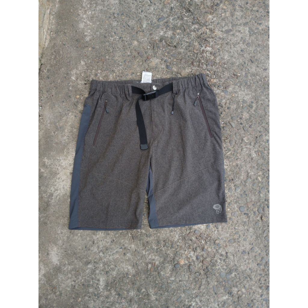 CELANA PENDEK MOUNTAIN HARDWEAR