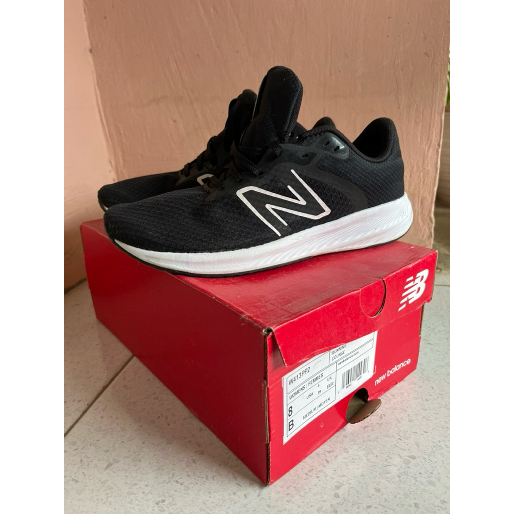 Preloved New Balance 413 V2 - Women’s (Black White)