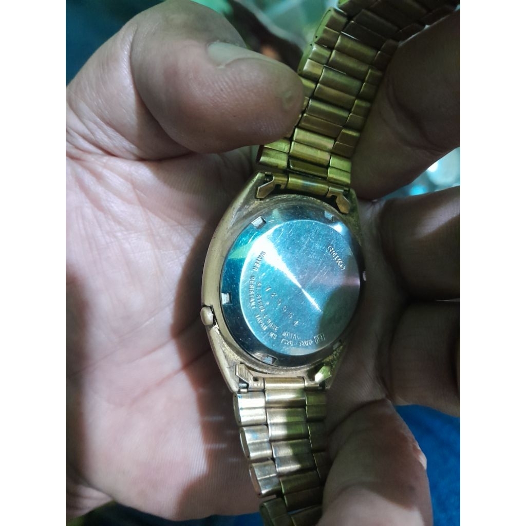 seiko 7s26 warna gold