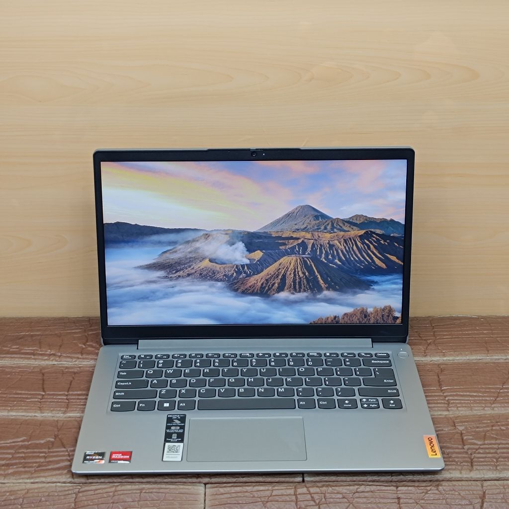 Laptop Lenovo Ideapad Slim 1 14AMN7 AMD RYZEN 3-7320U RAM 8GB SSD 512GB IPS