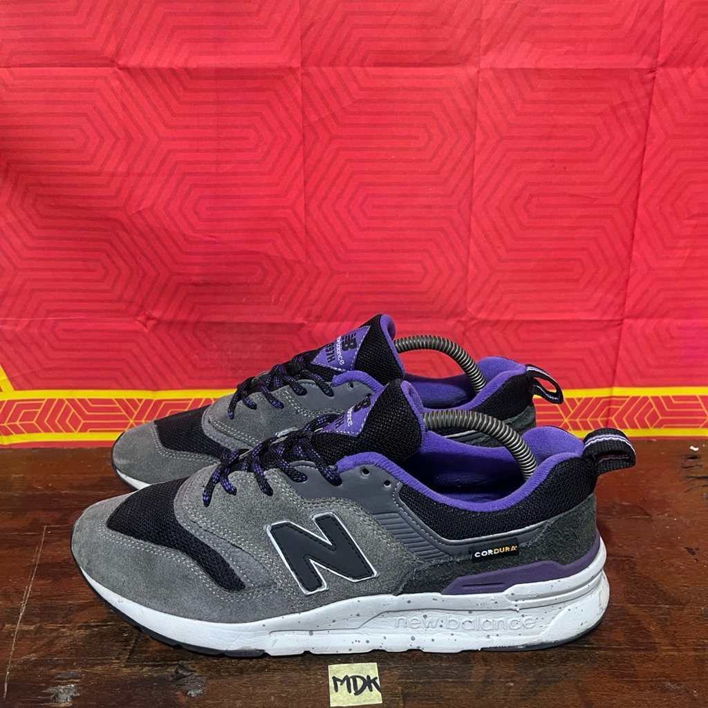 Sepatu New Balance 997H Cordura size 42