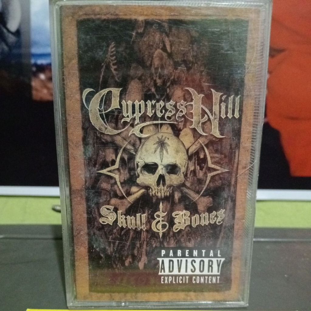 kaset Cypress Hill - Skull & Bones
