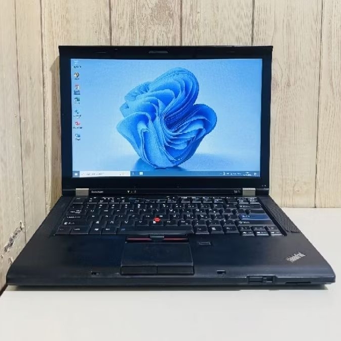 Laptop Lenovo T410 Core i5 sudah SSD VGA Nvidia siap pakai