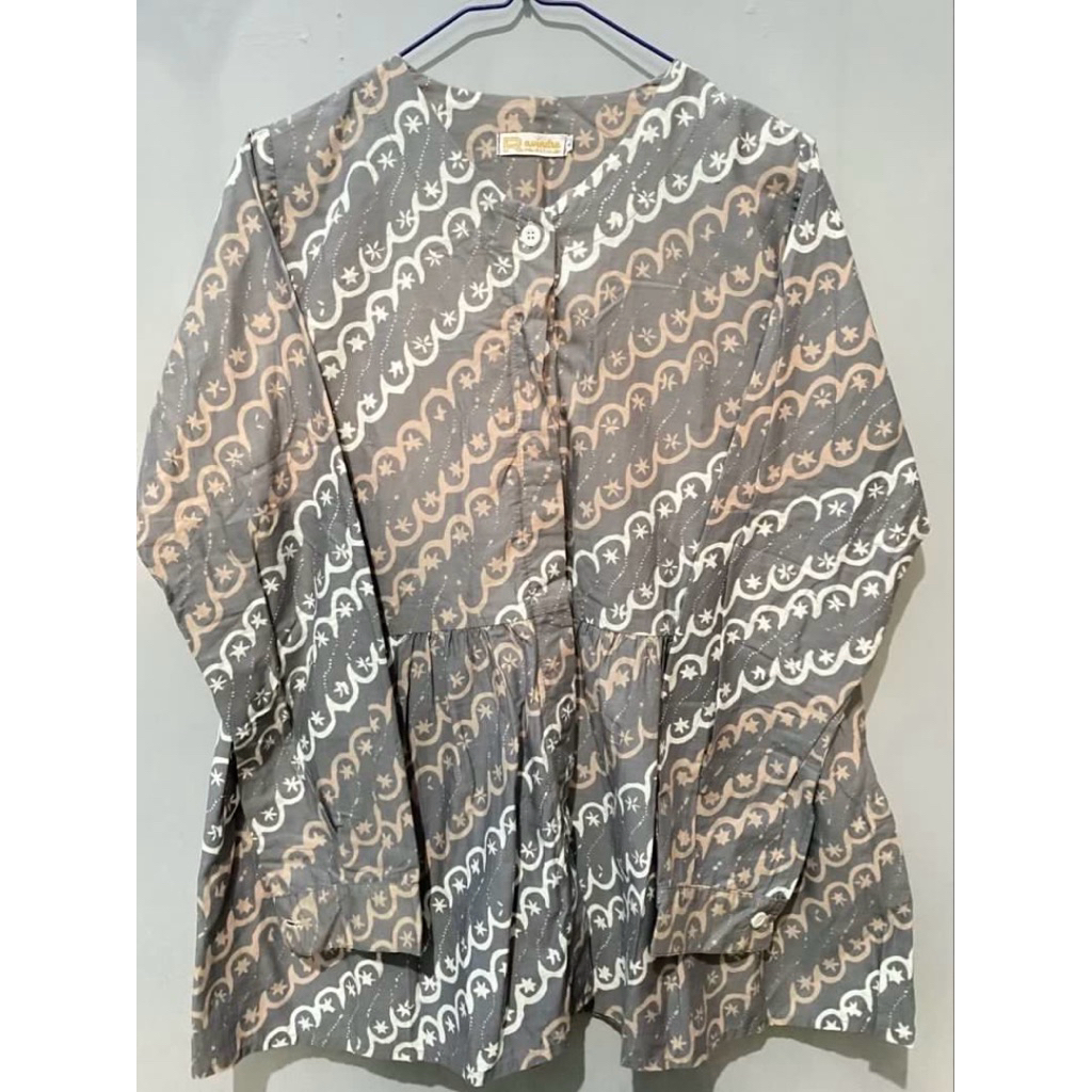 Preloved Batik Ravindra Blouse batik ruffle - batik wanita