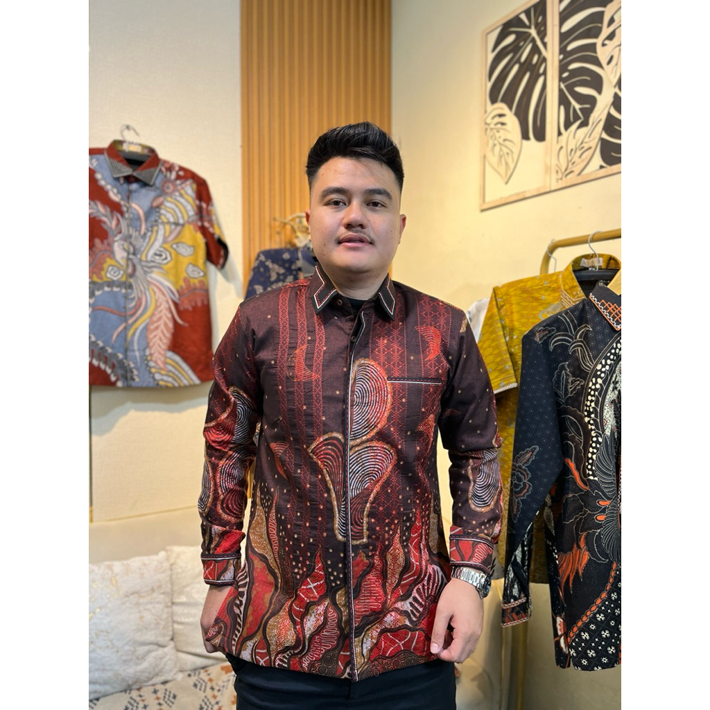KEMEJA BATIK PRIA EXCLUSIVE DIBAHAN DASAR TENUN ATBM BATIK MODERN