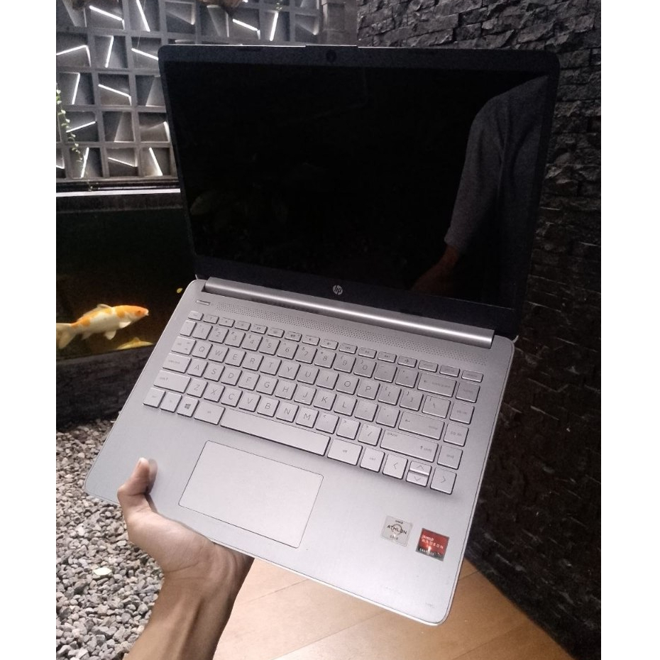 Laptop HP 14s-fq0022AU AMD Athlon Gold 3150U Radeon Ram 8Gb Ssd 256Gb