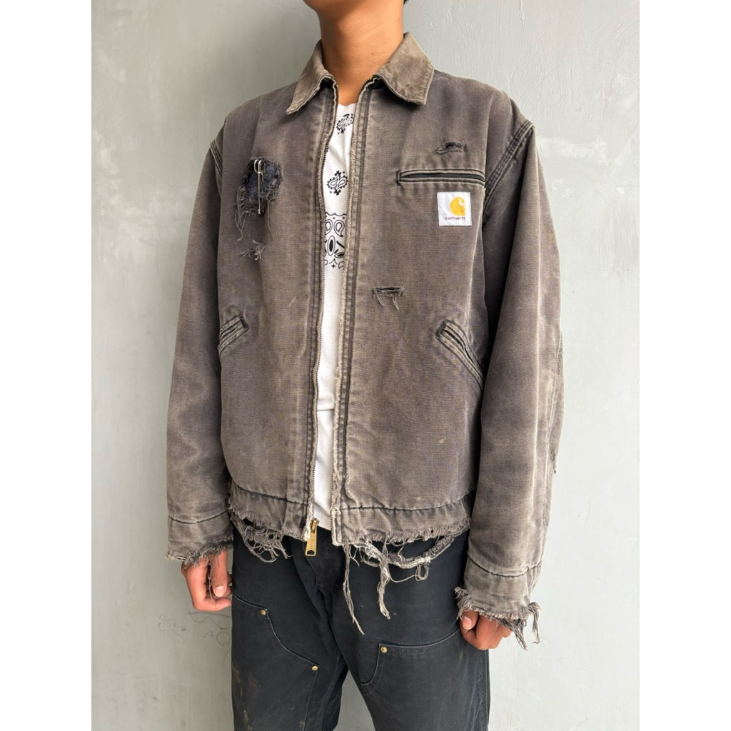 vintage carhartt detroit jacket size M