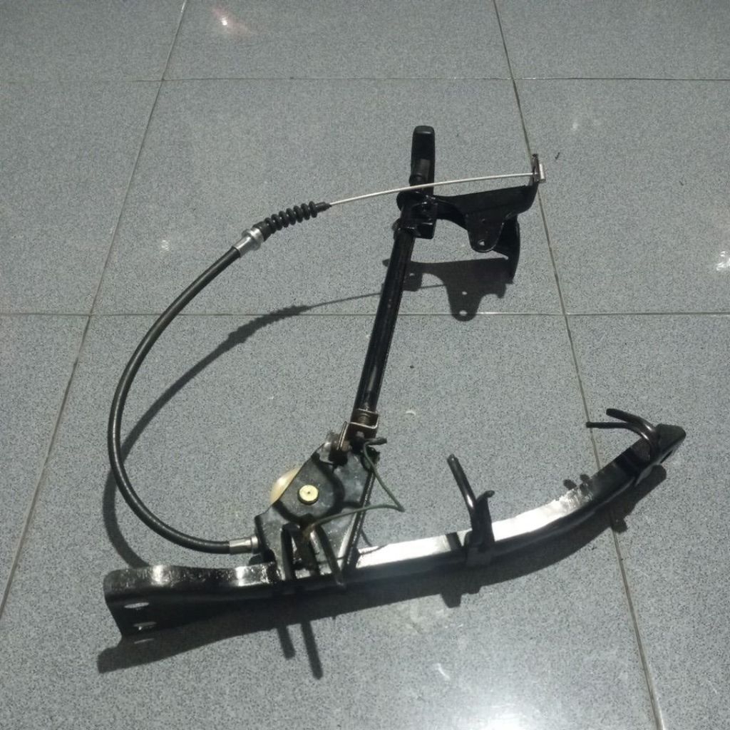 Tuas handrem/rem tangan Mitsubishi L300 original copota