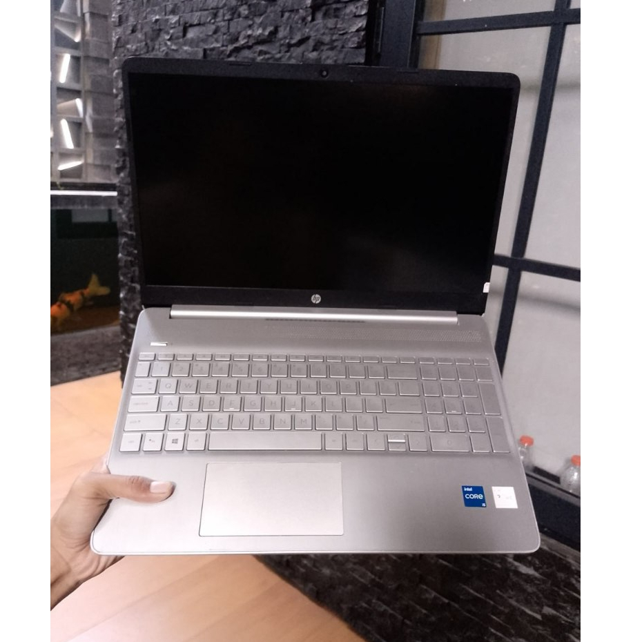 Laptop HP 15s-fq2642TU Intel Core i5-1135G7 Ram 8Gb Ssd 512Gb Laptop Siap Pakai Second Berkualitas B