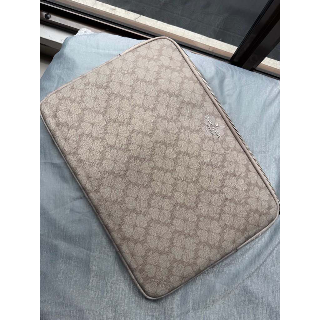 ORI PRELOVED KATE SPADE SOFTCASE LAPTOP
