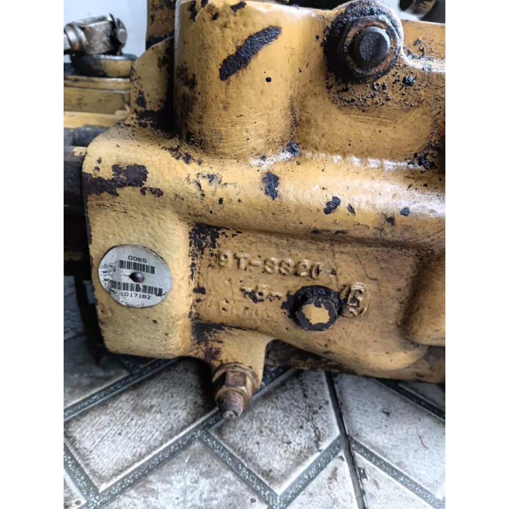 control Valve copotan Dozer Caterpillar D6R kondisi bekas siap pakai