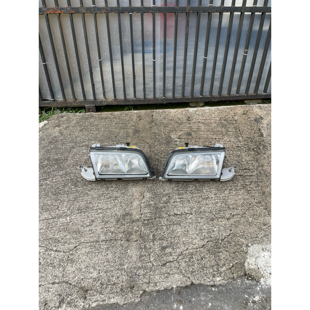 headlamp set facelift w202