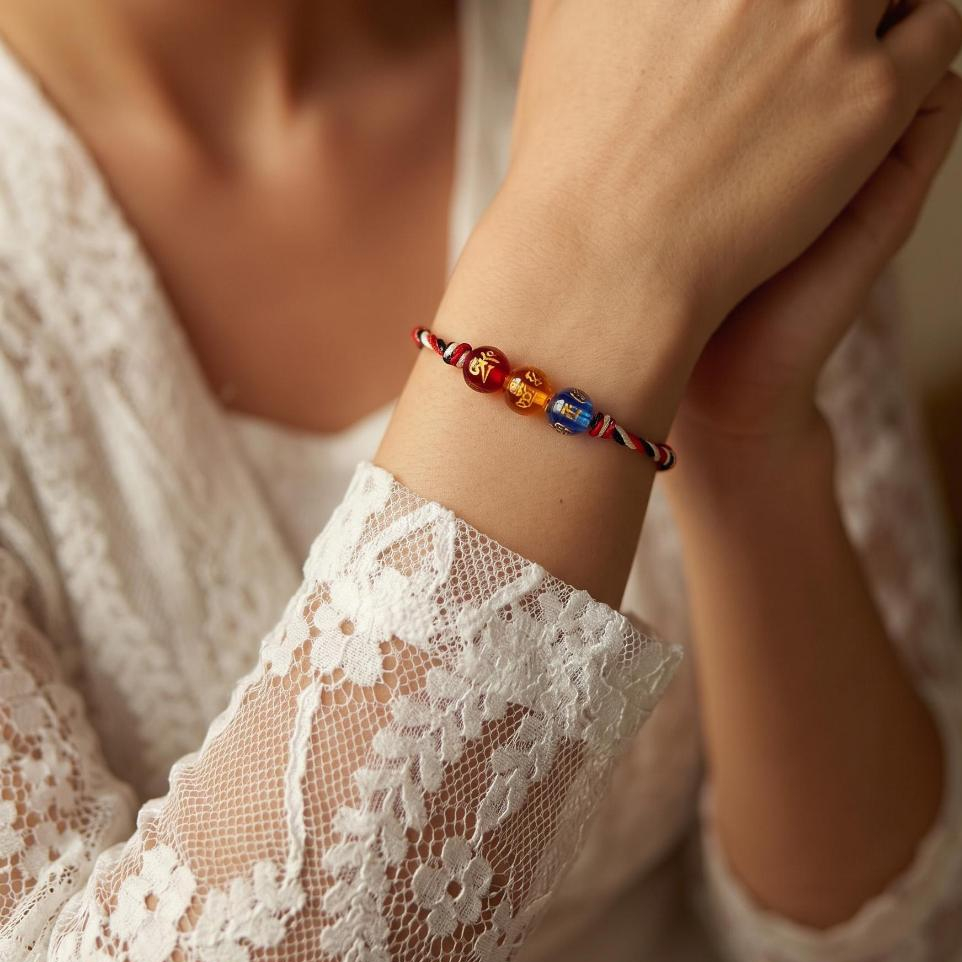Gelang Tridatu Aura Rejeki - Membuka Aura Positif