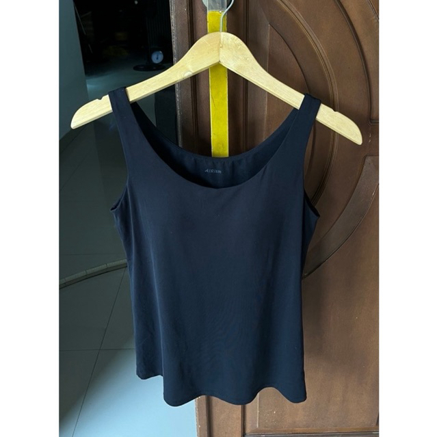 UNIQLO AIRISIM TANKTOP BRA