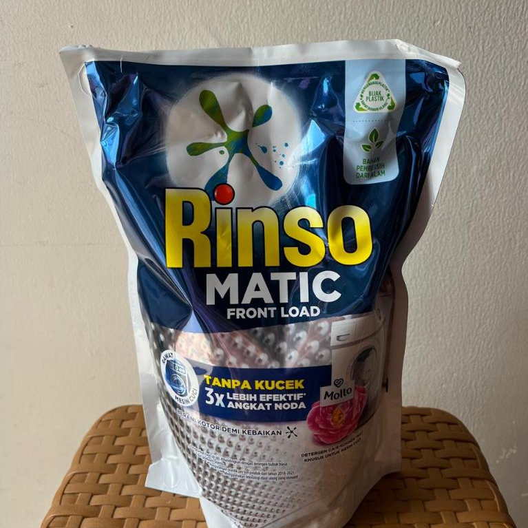 Rinso Detergent Matic Cair Bukaan Depan 1450ML