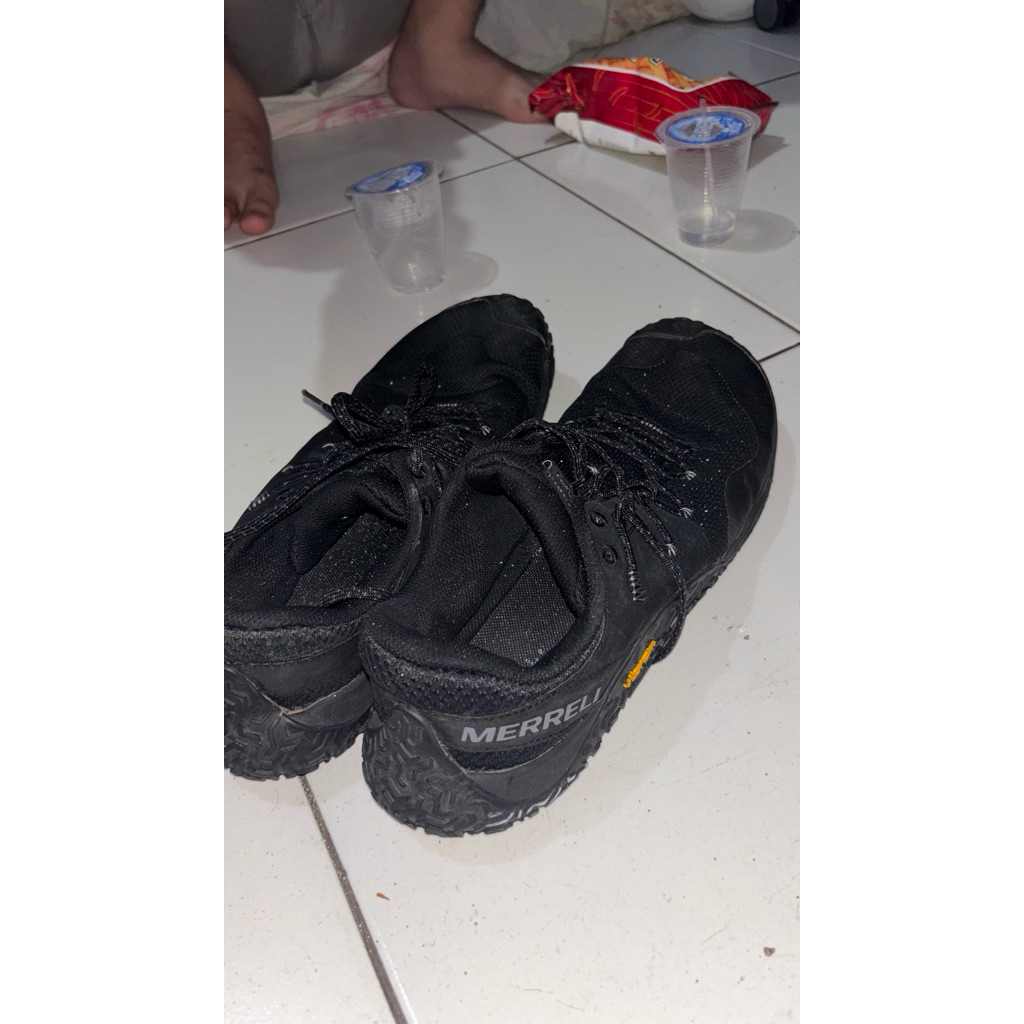 SEPATU MERRELL VIBRAM