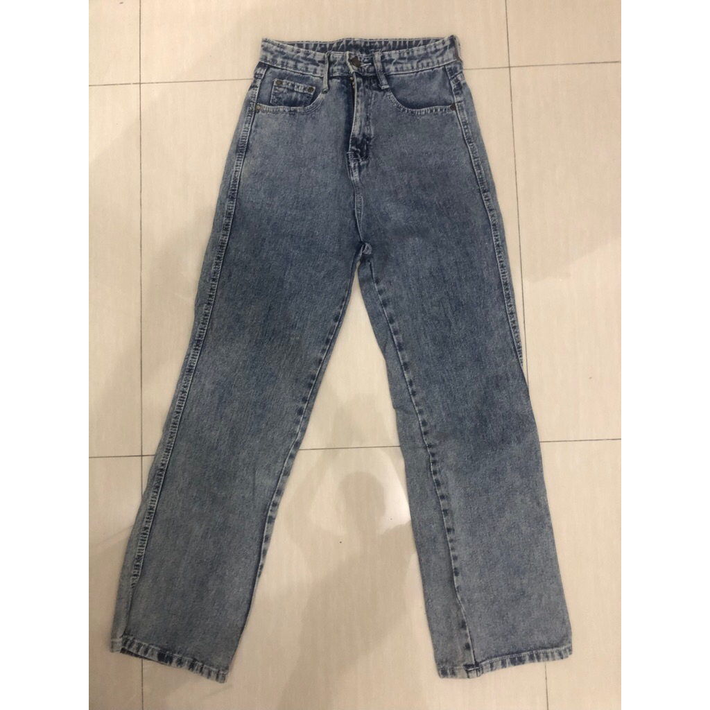 [preloved] JINISO - Hangover