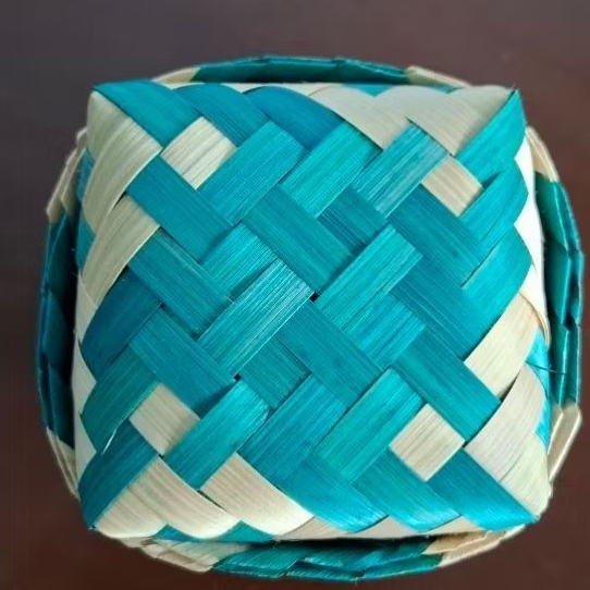 Besek Warna Ukuran 10x10 perpasang