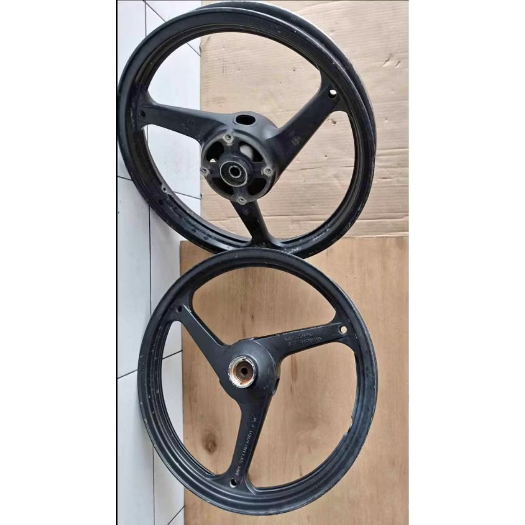 Velg Tiger Revo Original Copotan 1 Set Depan Belakang Ring 18 Roda Honda Tirev KCJ ENKEI