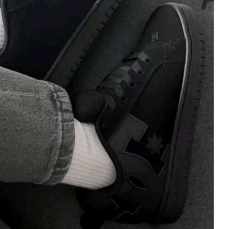 DISKON Sepatu Fullblack DC Gemuk Unisex Sepatu Sekolah